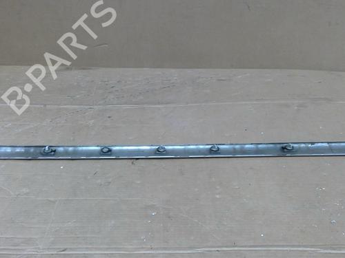 Dørliste Dørliste PEUGEOT 5008 (0U_, 0E_) 2.0 HDi 150 / BlueHDi 150 (150 hp) 30627662 30627662