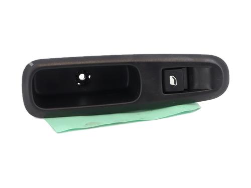 Used Right rear window switch CITROËN C3 III (SX) 1.2 PureTech 82 (83 hp) 29612405
