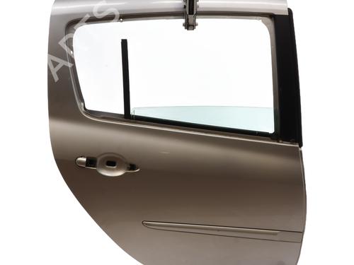Used Right rear door RENAULT CLIO III (BR0/1, CR0/1) 1.2 16V (BR02, BR0J, BR11, CR02, CR0J, CR11) (75 hp) 30501652