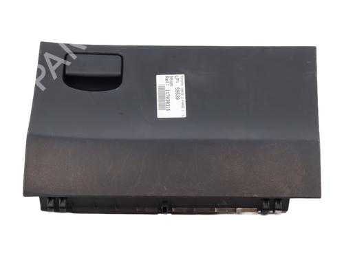 Used Glove box Glove box TOYOTA YARIS (_P9_) 1.4 D-4D (NLP90_, NLP90R) (90 hp) 30763746 30763746