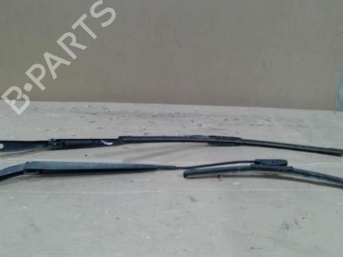 front-windshield-wiper-arm-renault-megane-iii-hatchback-bz01_-b3_-2008-30489830 main image