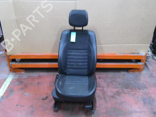 Used Right front seat RENAULT LAGUNA III (BT0/1) 1.5 dCi (BT00, BT0A, BT0T, BT1J) (110 hp) 30398745