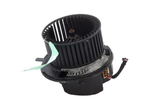 Used Heater blower motor VW TOURAN (1T1, 1T2) 2.0 TDI (136 hp) 30492406
