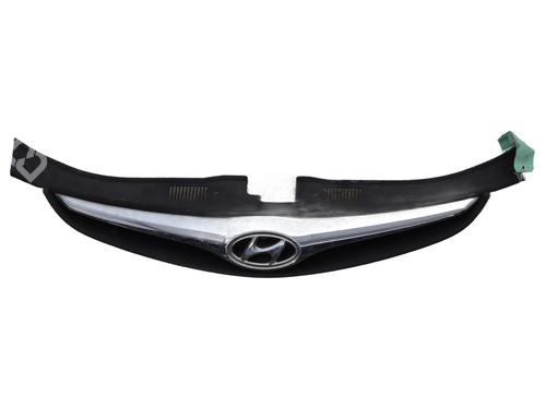 Used Grille HYUNDAI i30 (FD) 1.6 CRDi (90 hp) 23200402