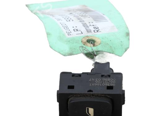 Højre bagtil elrude kontakt PEUGEOT 307 (3A/C) 1.6 HDi (90 hp) 25900137