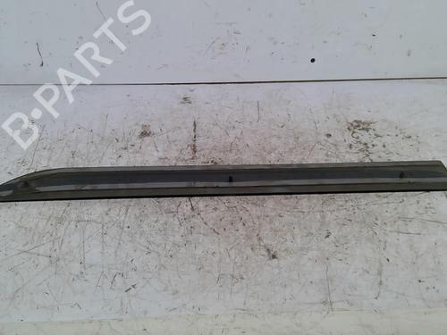 Used Door moulding trim Door moulding trim FORD FOCUS I Saloon (DFW) [1999-2009] 33605477 33605477