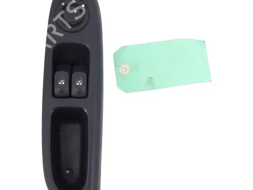 Venstre Foran elrute bryter RENAULT CLIO II (BB_, CB_) 1.6 16V (BB01, BB0H, BB0T, BB14, BB1D, BB1R, BB2KL, BB3G... (107 hp) 28420378
