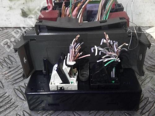 Used Fuse box Fuse box RENAULT VEL SATIS (BJ0_) 2.0 dCi (BJ03) (150 hp) 20368326 20368326