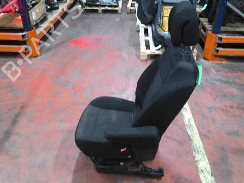 Right front seat PEUGEOT 5008 (0U_, 0E_) 1.6 HDi | BP30159554C16 
