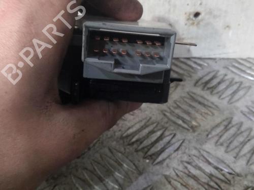 Used Steering column stalk HYUNDAI TUCSON (JM) 2.0 CRDi All-wheel Drive (140 hp) 21817235