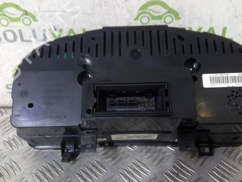 Used Instrument cluster VW GOLF V (1K1) 1.9 TDI (90 hp) 21786395