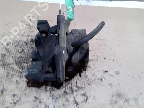 Used Right front brake caliper Right front brake caliper MERCEDES-BENZ CLK (C208) CLK 200 Kompressor (208.345) (192 hp) 31658251 31658251