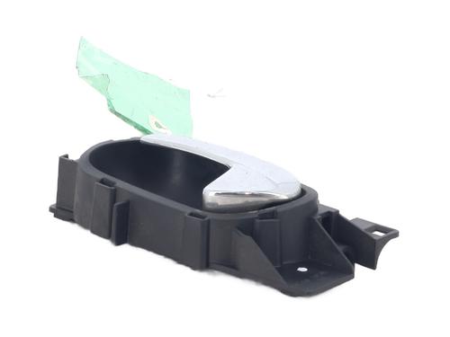 Used Front left interior door handle PEUGEOT 407 (6D_) 2.0 16V (6DRFJC, 6DRFJE, 6DRFJF) (140 hp) 31582737