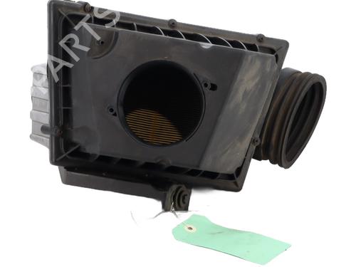 Used Air filter box LAND ROVER RANGE ROVER EVOQUE (L551) 2.0 D150 MHEV 4x4 (150 hp) 29493191