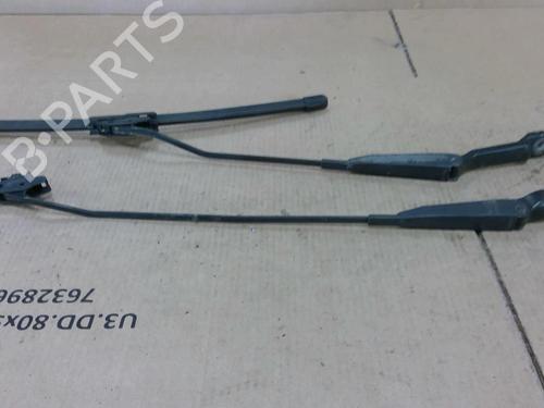 Used Front windshield wiper arm Front windshield wiper arm RENAULT CLIO II (BB_, CB_) 1.5 dCi (B/CB07) (65 hp) 26183564 26183564