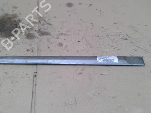 Used Door moulding trim NISSAN NOTE (E11, NE11) 1.4 (88 hp) 31382650
