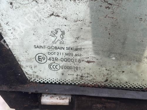 Used Front right quarter glass Front right quarter glass PEUGEOT 308 SW I (4E_, 4H_) 1.6 HDi (90 hp) 40467112 40467112