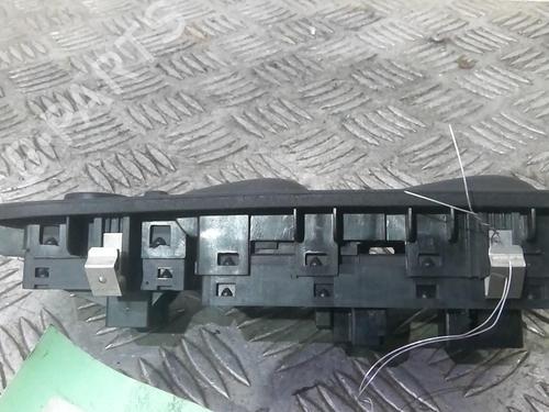 Left front window switch FIAT BRAVO II (198_) 1.6 D Multijet (198AXM1B) | BP20360903I27 