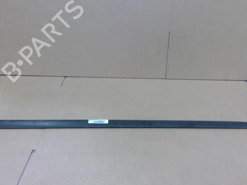 Used Door moulding trim PEUGEOT 308 I (4A_, 4C_) 1.6 HDi (90 hp) 28668968