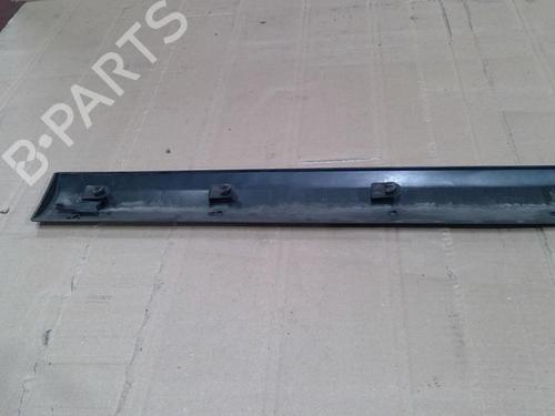 door-moulding-trim-renault-clio-ii-bb_-cb_-1998-1999-2000-2001-2002-2003-2004-2005-2006-2007-2008-2009-2010-2011-2012-2013-2014-2015-2016-28111839 main image