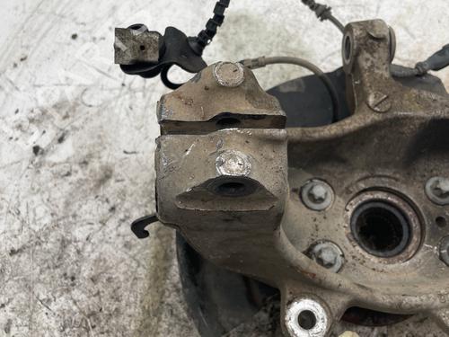 Used Right front steering knuckle Right front steering knuckle RENAULT GRAND SCÉNIC IV (R9_) 1.3 TCe 160 (R9NC) (158 hp) 40173087 40173087