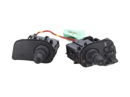 steering-column-stalk-renault-clio-iii-br01-cr01-2005-2006-2007-2008-2009-2010-2011-2012-2013-2014-33030192 main image