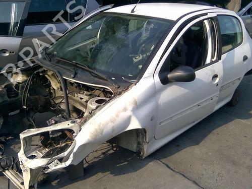 Front right door window PEUGEOT 206 Hatchback (2A/C) 2.0 HDI 90 | BP28026853C19 