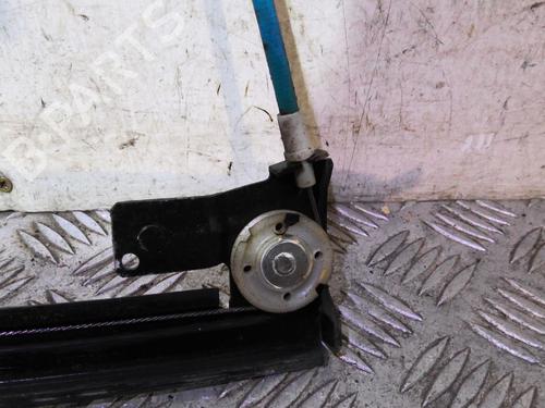 Used Front left window mechanism Front left window mechanism ALFA ROMEO 147 (937_) 1.9 JTDM 8V (937.AXD1A, 937.AXU1A, 937.BXU1A) (120 hp) 20350506 20350506