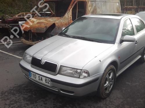Left taillight SKODA OCTAVIA I (1U2) 1.9 TDI | BP22001468C34 