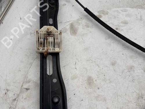 Front right window mechanism BMW 1 (E87) 118 d | BP35902583C23 - Image 2
