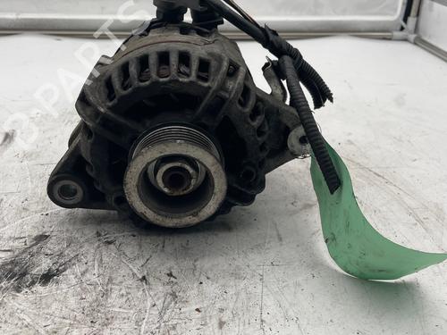 Used Alternator Alternator TOYOTA YARIS (_P9_) 1.3 VVT-i (SCP90_, SCP90R) (87 hp) 35902076 35902076