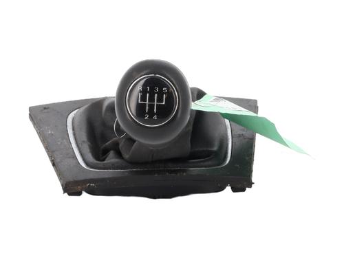 shift-knob-audi-a3-8p1-2003-2004-2005-2006-2007-2008-2009-2010-2011-2012-2013-28570765 main image