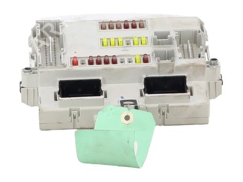 Used Fuse box Fuse box 30866377 30866377
