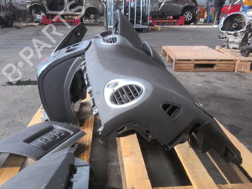 Instrumentbræt Instrumentbræt RENAULT CLIO III (BR0/1, CR0/1) 1.5 dCi (BR17, CR17) (86 hp) 33738183 33738183