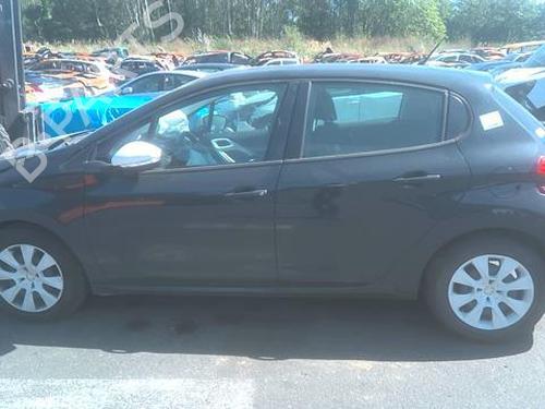 Left taillight PEUGEOT 208 I (CA_, CC_) 1.2 VTI 82 | BP32275587C34