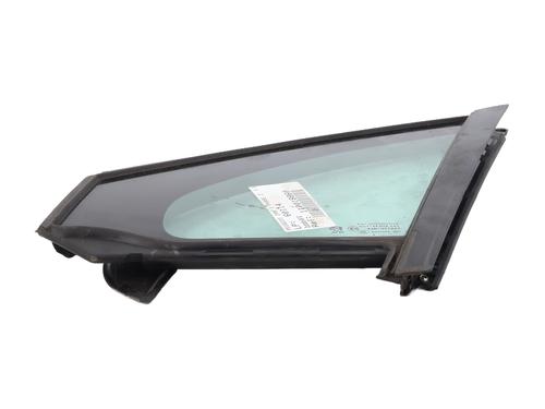 Front left quarter glass PEUGEOT 208 I (CA_, CC_) 1.0 VTi | BP28032448C111