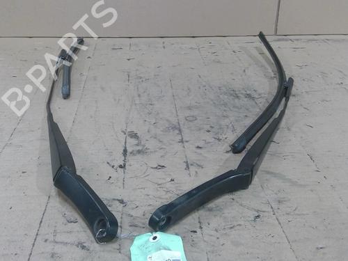 Used Front windshield wiper arm SEAT IBIZA IV (6J5, 6P1) 1.2 TDI (75 hp) 28003923
