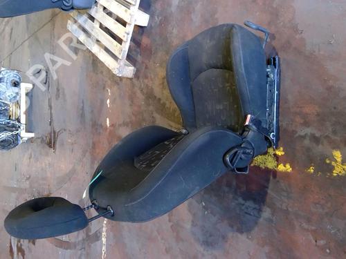 Left front seat PEUGEOT 206 Hatchback (2A/C) 2.0 HDI 90 | BP25977945C15 