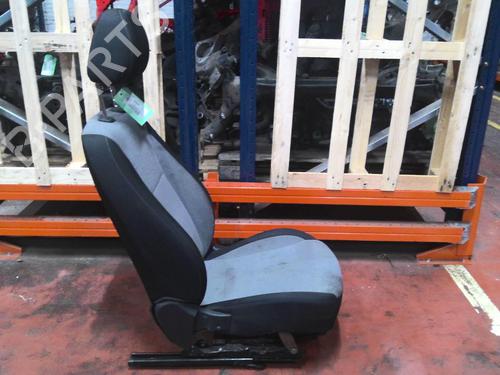 Used Left front seat Left front seat HYUNDAI i20 II (GB, IB) 1.1 CRDi (75 hp) 33895866 33895866