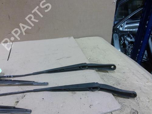Front windshield wiper arm RENAULT MASTER III Van (FV) 2.3 dCi 145 FWD (FV0E, FV0F, FV0H, FV02, FV0M, FV0S,... | BP31909723C143
