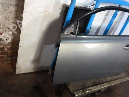 Used Left front door VOLVO C30 (533) 1.6 D (109 hp) 20356577