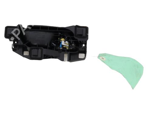 Used Front left interior door handle Front left interior door handle PEUGEOT 208 II (UB_, UP_, UW_, UJ_) 1.2 PureTech 100 (101 hp) 27508401 27508401