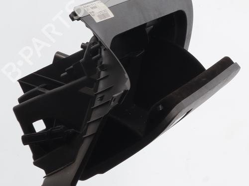 Used Glove box Glove box VW GOLF V (1K1) 1.9 TDI (105 hp) 30528241 30528241