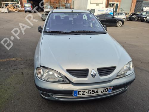 Brugte RENAULT MEGANE I (BA0/1_) 1.4 16V (BA0D, BA1H, BA0W, BA10) 4866507