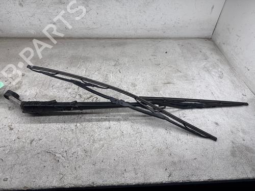 Used Front windshield wiper arm Front windshield wiper arm 37481998 37481998