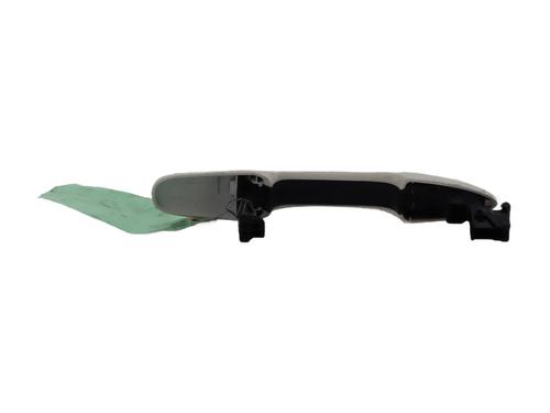 rear-right-exterior-door-handle-toyota-yaris-_p21_-_pa1_-_ph1_-2020-28833420 main image