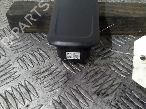 Used Left front window switch Left front window switch CITROËN C3 II (SC_) 1.4 HDi 70 (SC8HZC, SC8HR0, SC8HP4) (68 hp) 20357184 20357184