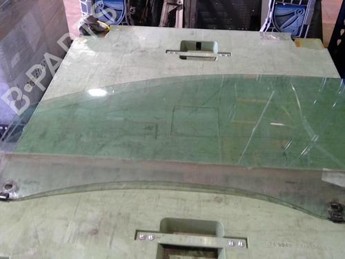 front-left-door-window-renault-clio-iii-br01-cr01-2005-2006-2007-2008-2009-2010-2011-2012-2013-2014-26581244 main image