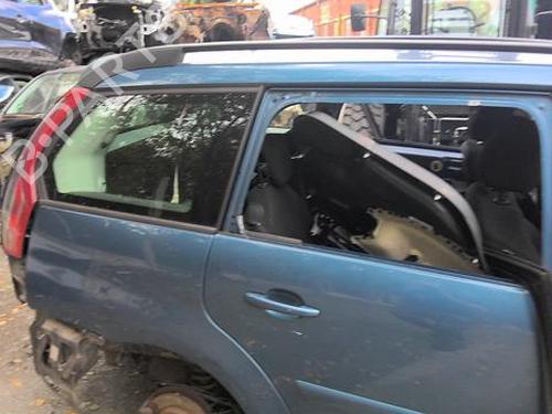 Fuse box CITROËN C4 Grand Picasso I (UA_) 1.6 HDi 110 | BP28589637E1 