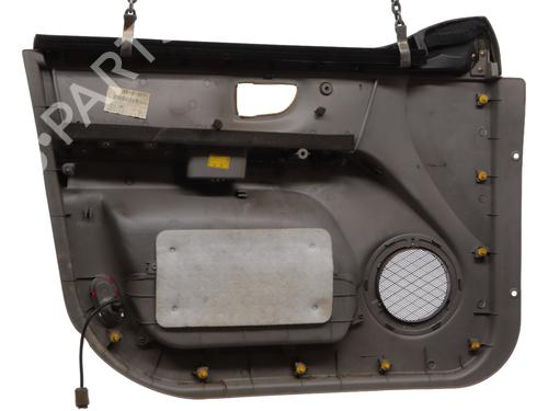 Forreste højre beklædning Forreste højre beklædning KIA SORENTO I (JC) 2.5 CRDi (170 hp) 36184756 36184756